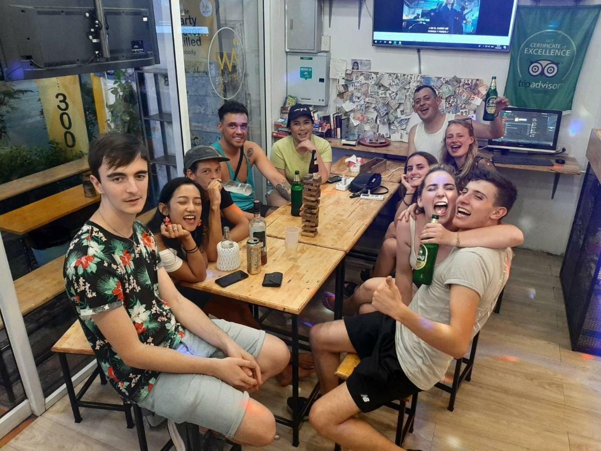 Warm White Hostel Bangkok Eksteriør billede